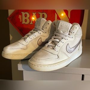 Nike Court Borough Mid White Pink Sneakers Girl size 4.5Y 845107-007